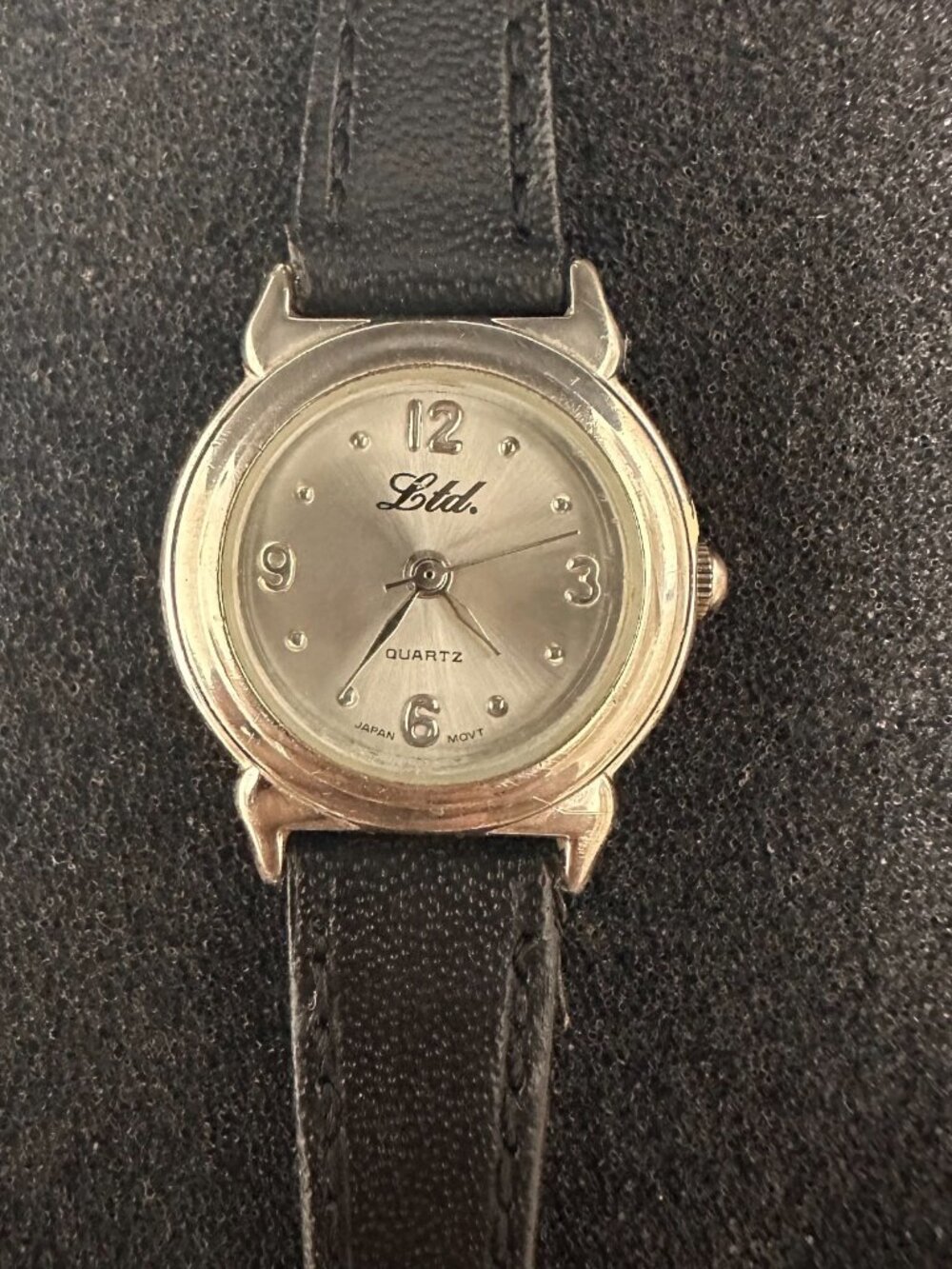 3/$30 Vintage LTD. Watch Women Silver Tone Small Dial Black Leather Band